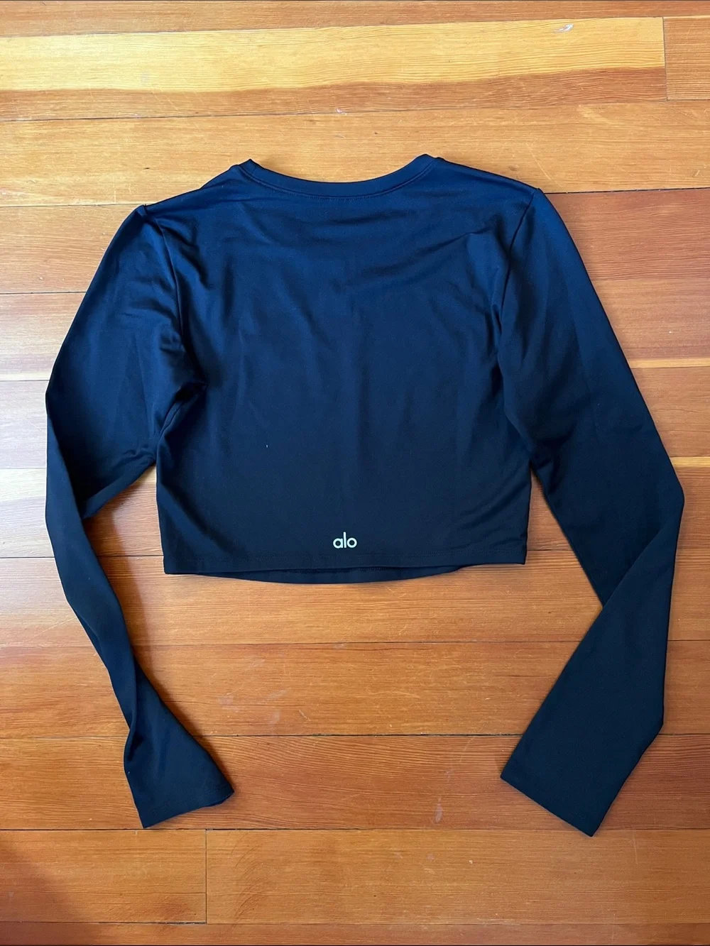 Alo Finesse Crop Long Sleeves